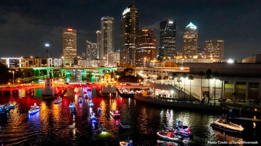 Lighted boats in river in tampa lighted boat Christmas parade 
